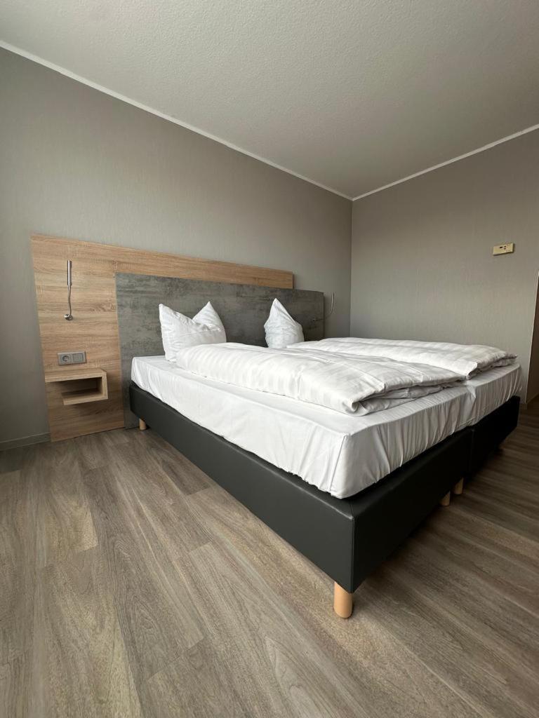Rheinhessen Inn Gmbh Wörrstadt Екстериор снимка