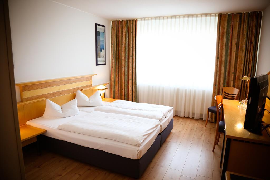 Rheinhessen Inn Gmbh Wörrstadt Екстериор снимка